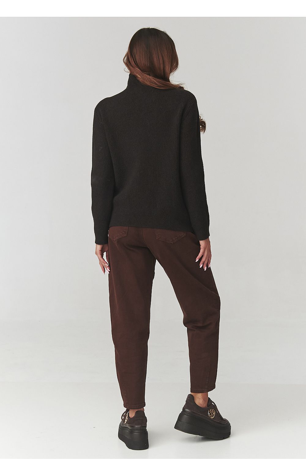 Rollkragenpullover model 220774 Makadamia