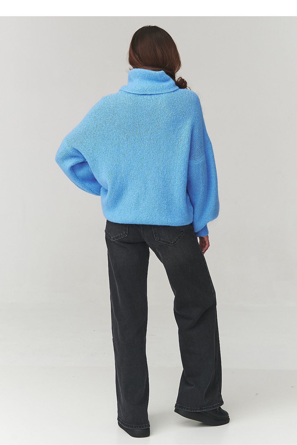 Rollkragenpullover model 220796 Makadamia
