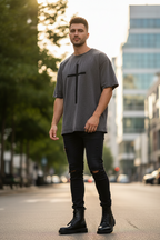Lässiges Unisex Oversized T-Shirt im Mineral-Wash Look kreuz