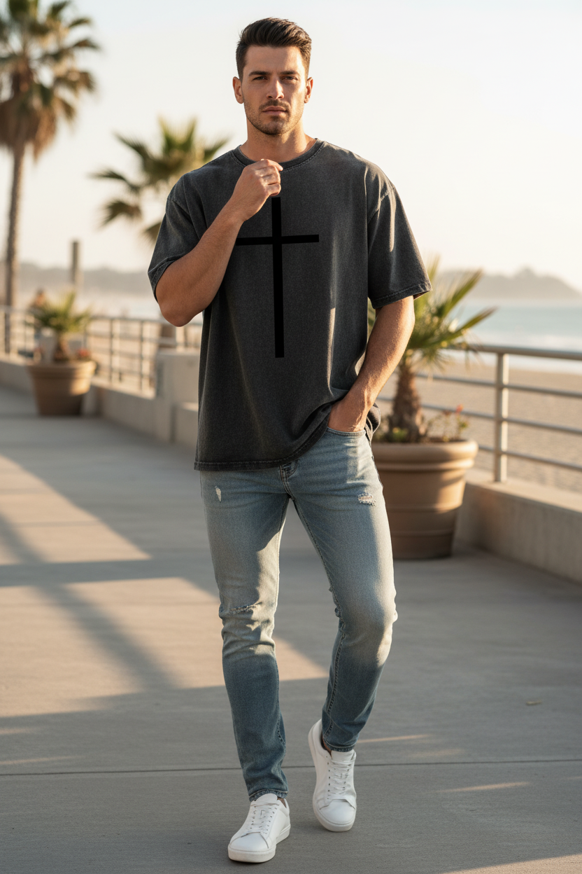 Lässiges Unisex Oversized T-Shirt im Mineral-Wash Look kreuz