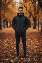 Schwarzer Herren-Windbreaker mit goldenem Logo ESTID – Windbreaker ESTID – ESTID