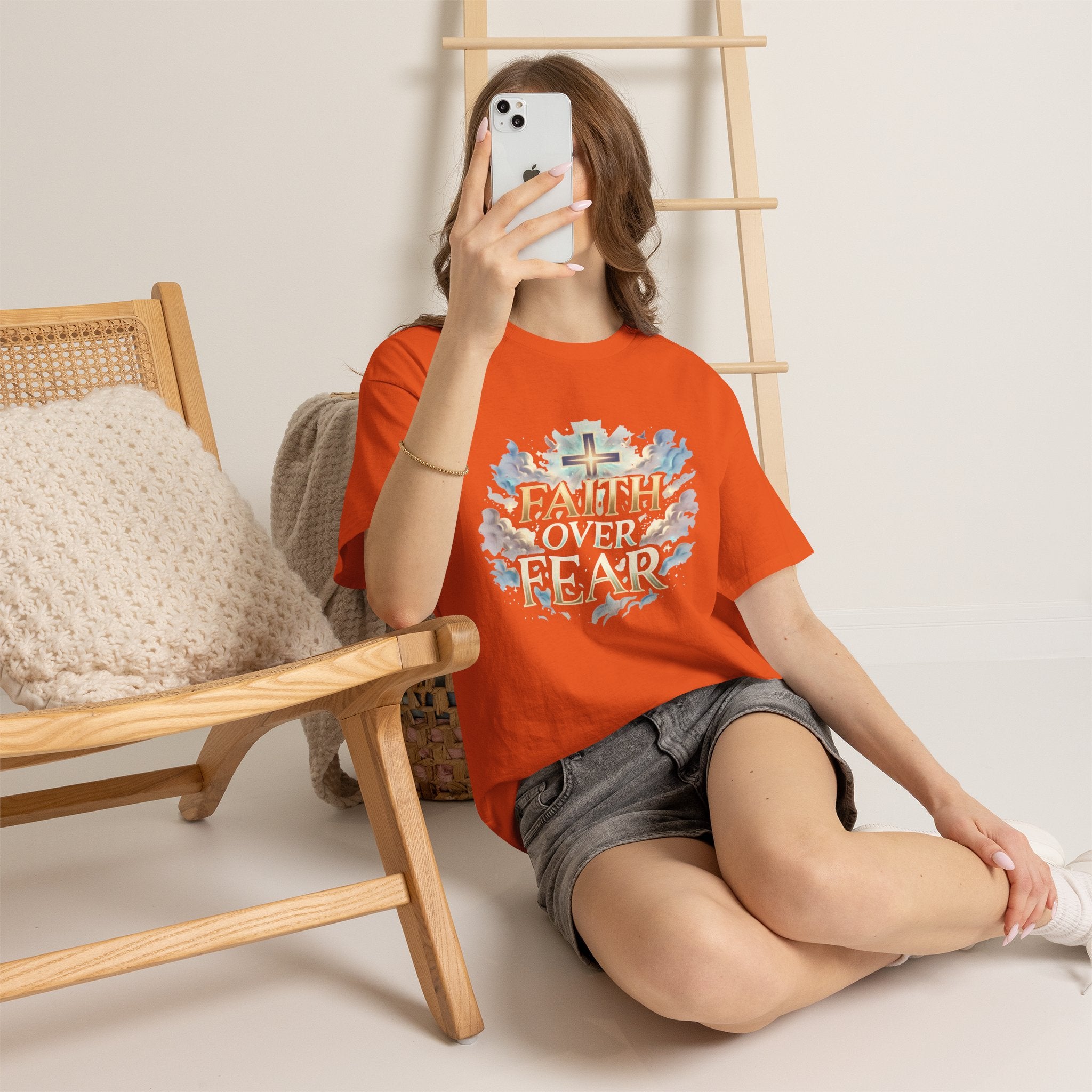 Faith Over Fear T-Shirt – „Glaube statt Angst“ Christian Cross Tee