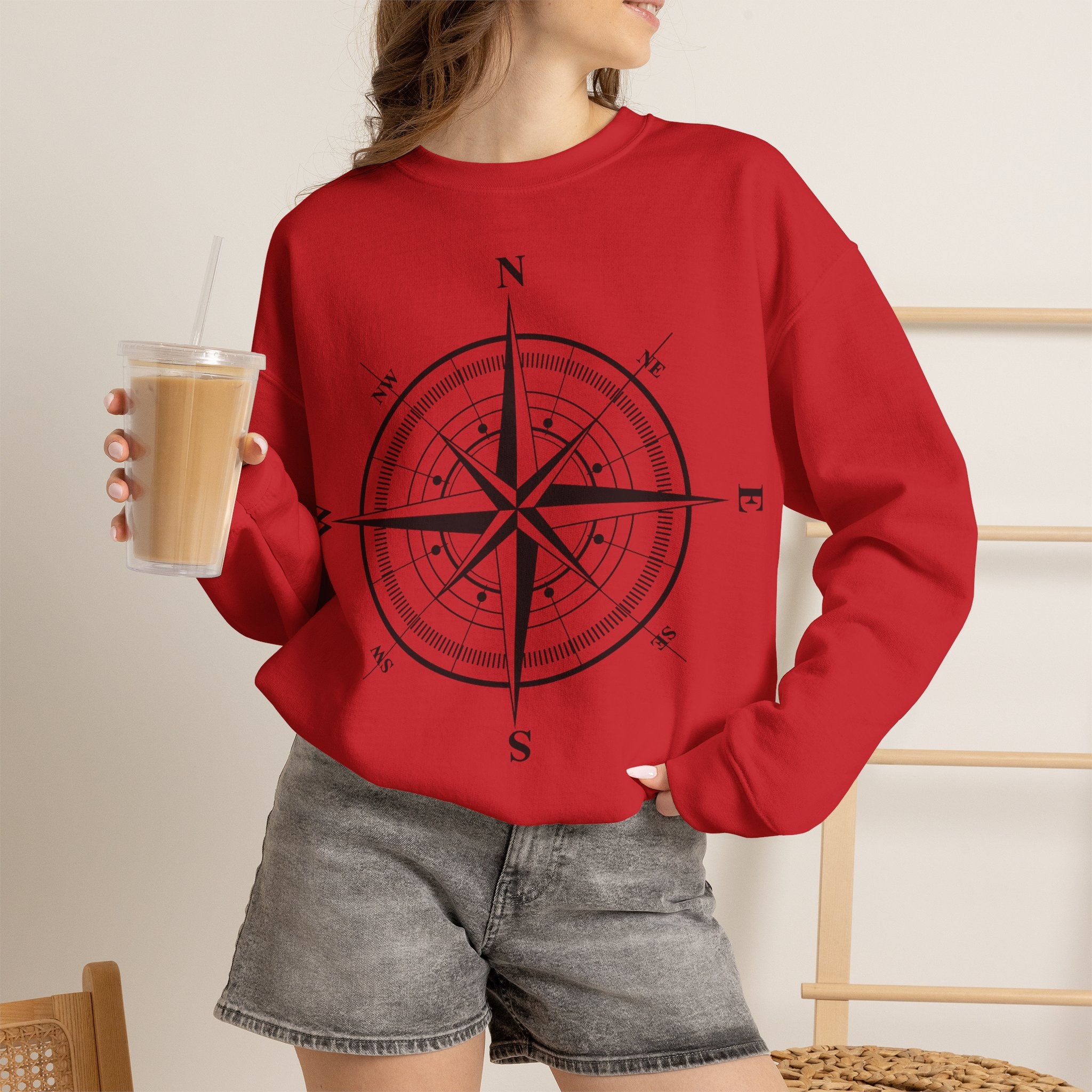 Kompass-Rose Sweatshirt – Nautik Crewneck für Reisende & Entdecker Ansicht 18 – Sweatshirt – ESTID
