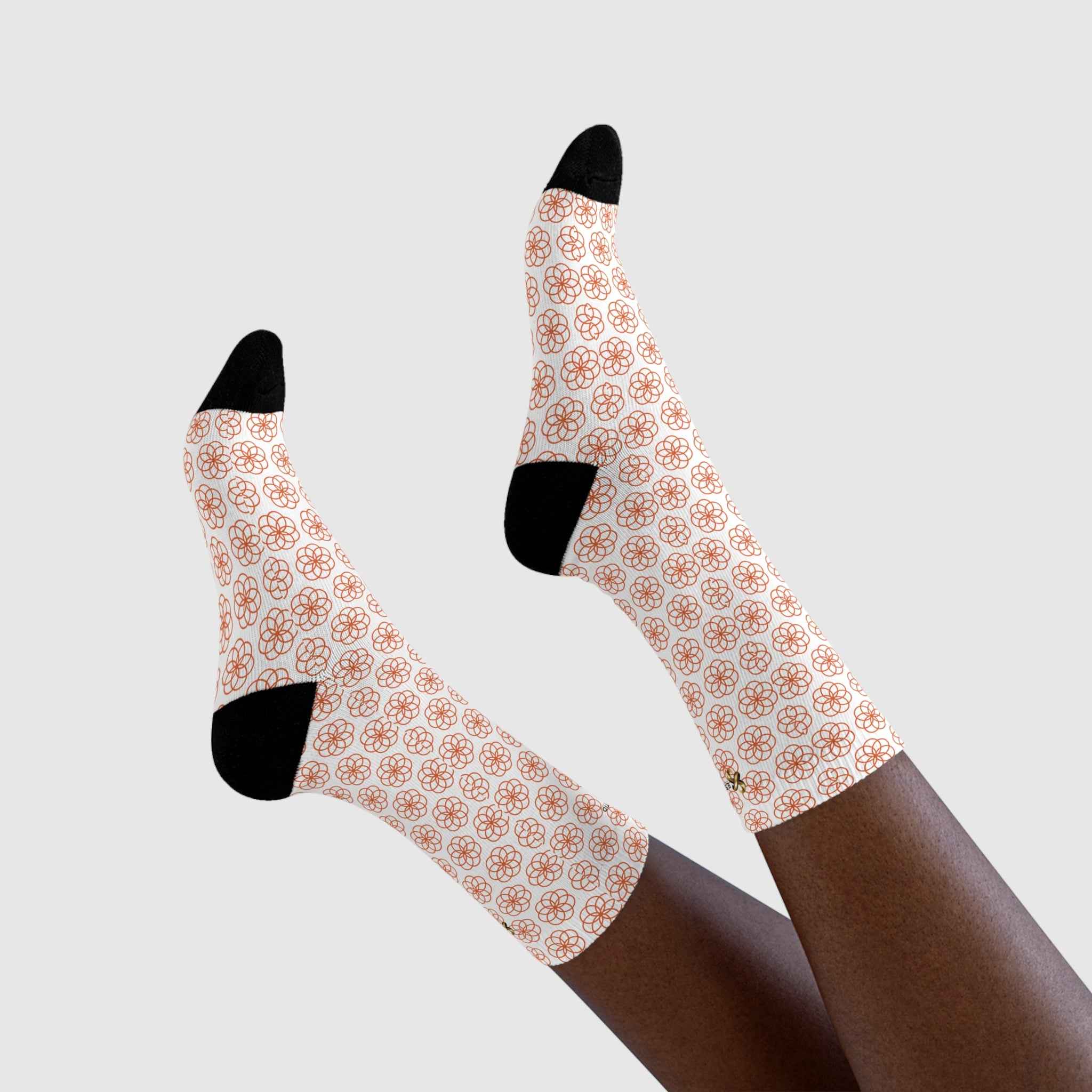 ESTID Unisex Socken | Geometrisches Muster & Schwarze Kontraste – All Over Prints – ESTID
