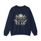 Faith Over Fear Crewneck Sweatshirt – Christliches Kreuz & Jesus Pullover