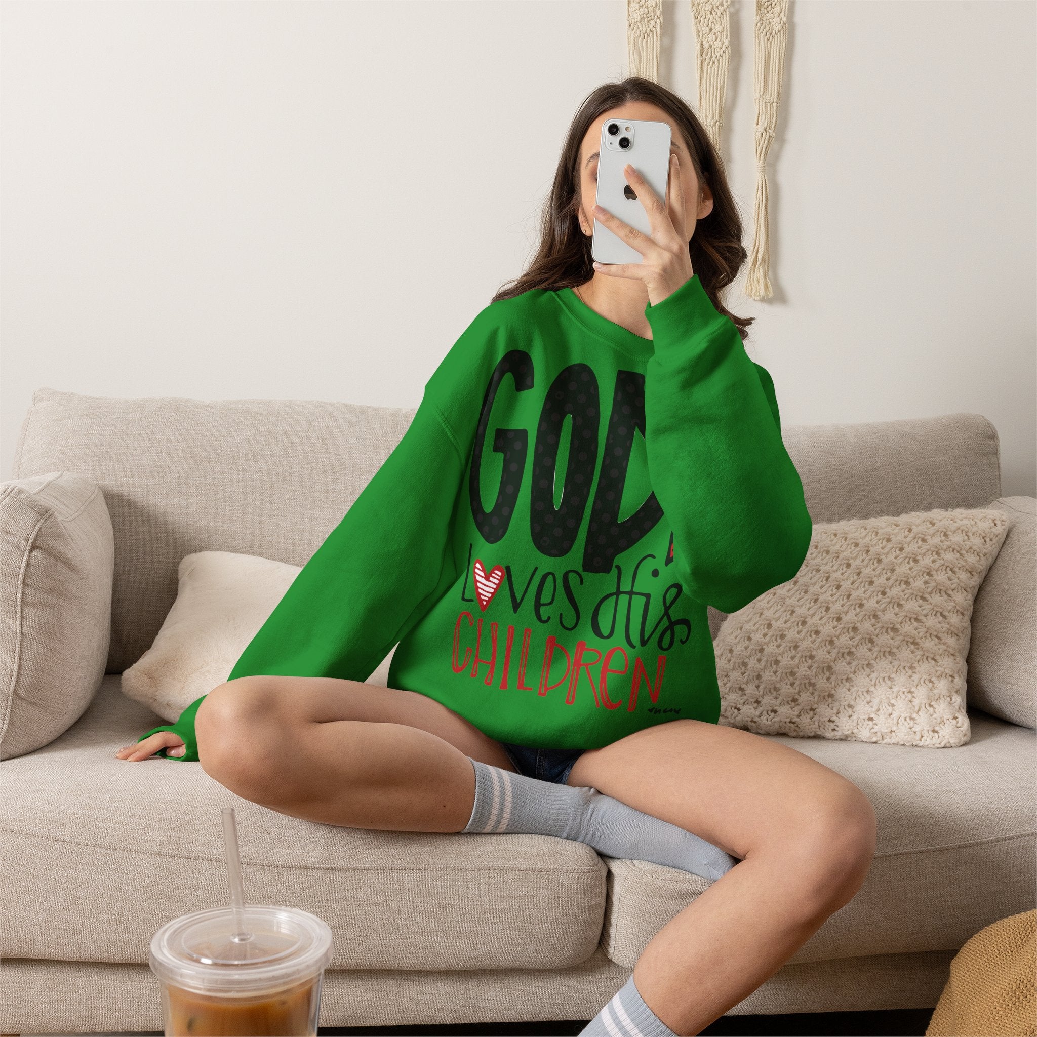 Gott liebt Seine Kinder Sweatshirt – Faith-Crewneck für Kinder und Familie Ansicht 32 – Sweatshirt – ESTID