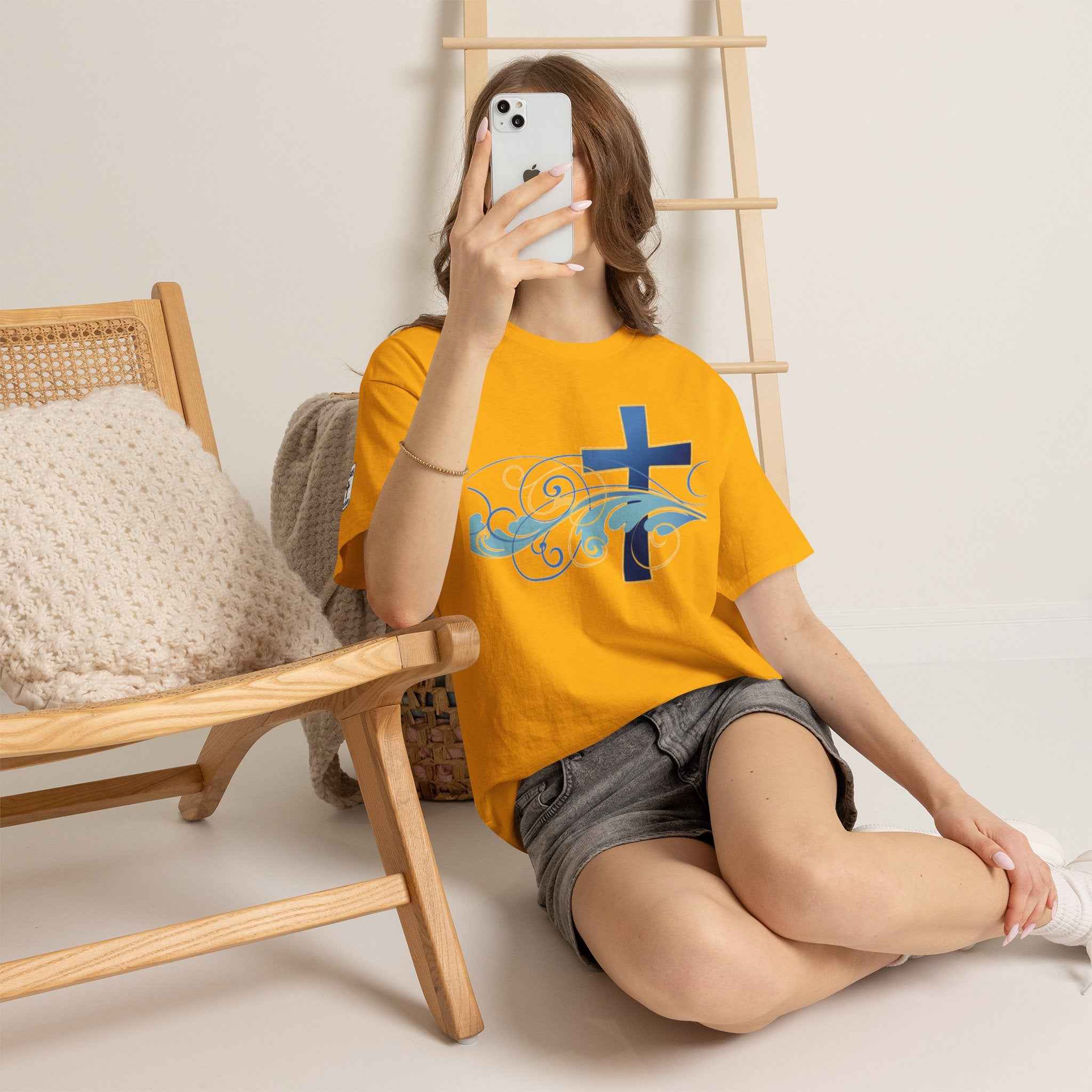 ESTID „Jesus mein Retter“ Unisex T-Shirt Detailansicht – T-Shirt – ESTID