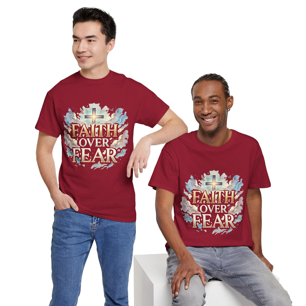 Faith Over Fear T-Shirt – Inspirierendes christliches Shirt mit Kreuz & Wolken