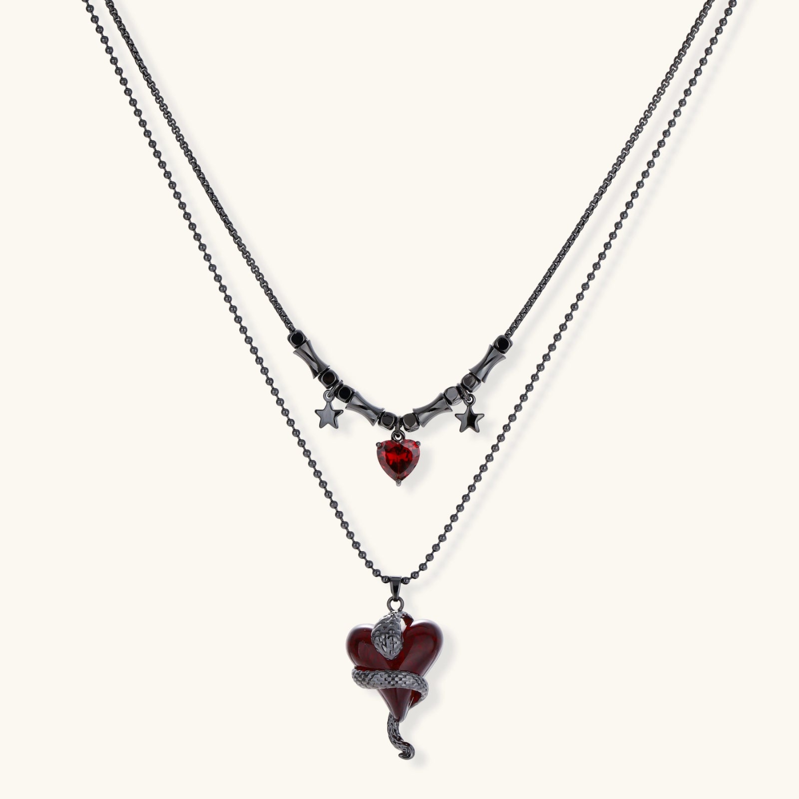 Karmesinrotes Herzen Layered-Halskette Detailansicht – Necklaces – ESTID
