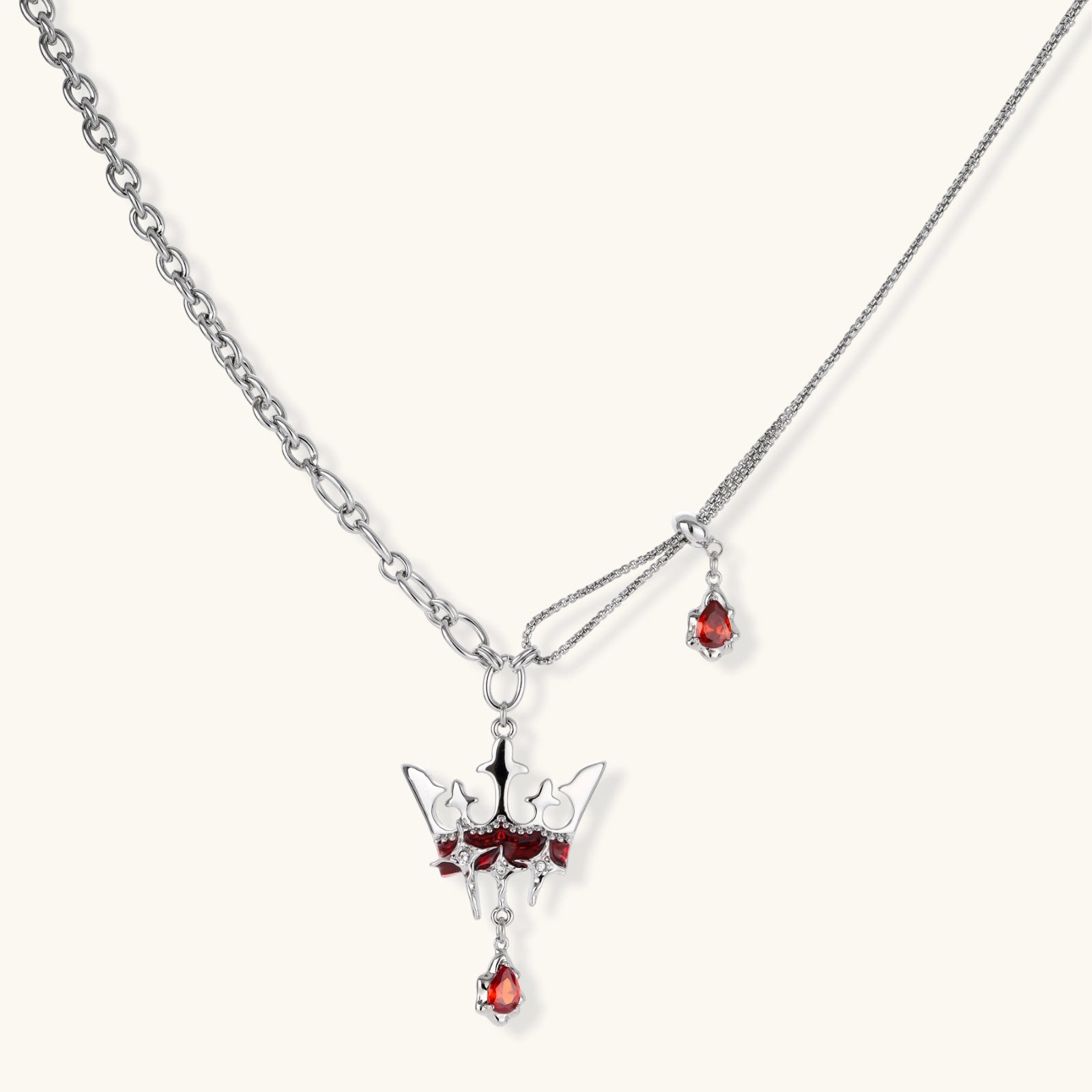 Königliche Kronen-Statement-Halskette Detailansicht – Necklaces – ESTID