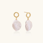 Perlenschimmer Ohrhänger Detailansicht – Earrings – ESTID