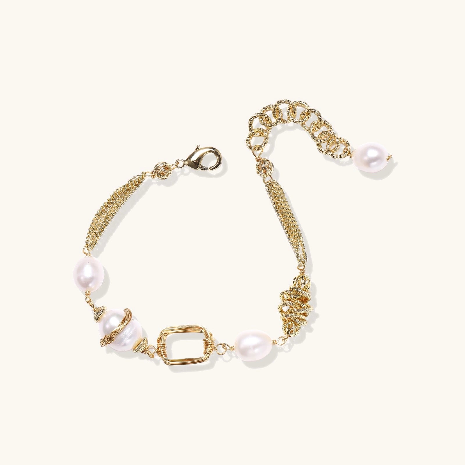 Goldenes Perlen-Kettenarmband Ansicht 4 – Armbänder – ESTID