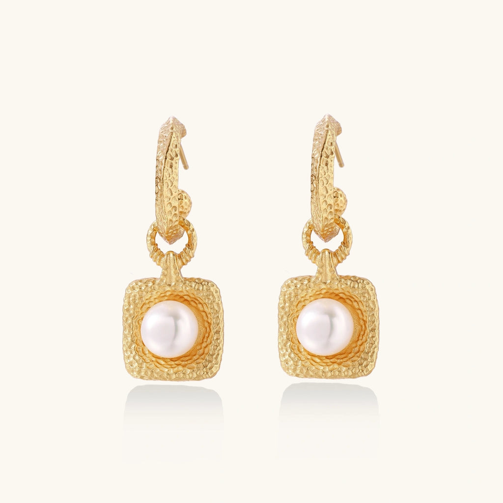 Goldene Perlentropfen-Creolen Ansicht 3 – Earrings – ESTID