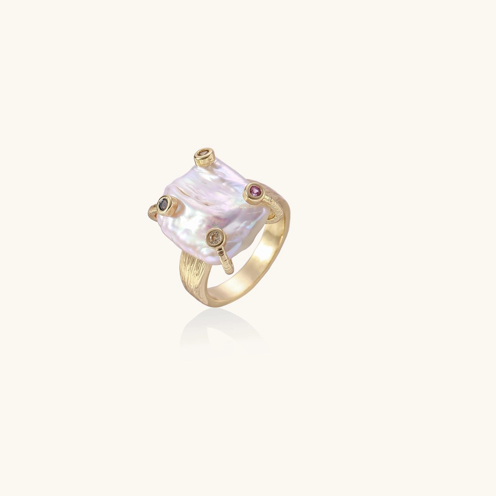 Barock-Perlen-Statement-Ring Detailansicht – Rings – ESTID