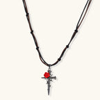 Dornrosen-Kreuz-Halskette Detailansicht – Necklaces – ESTID