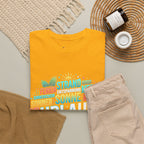 Strandurlaub T-Shirt – Retro Sonnenuntergang mit Palmen & ‚Urlaub‘ Wortwolke