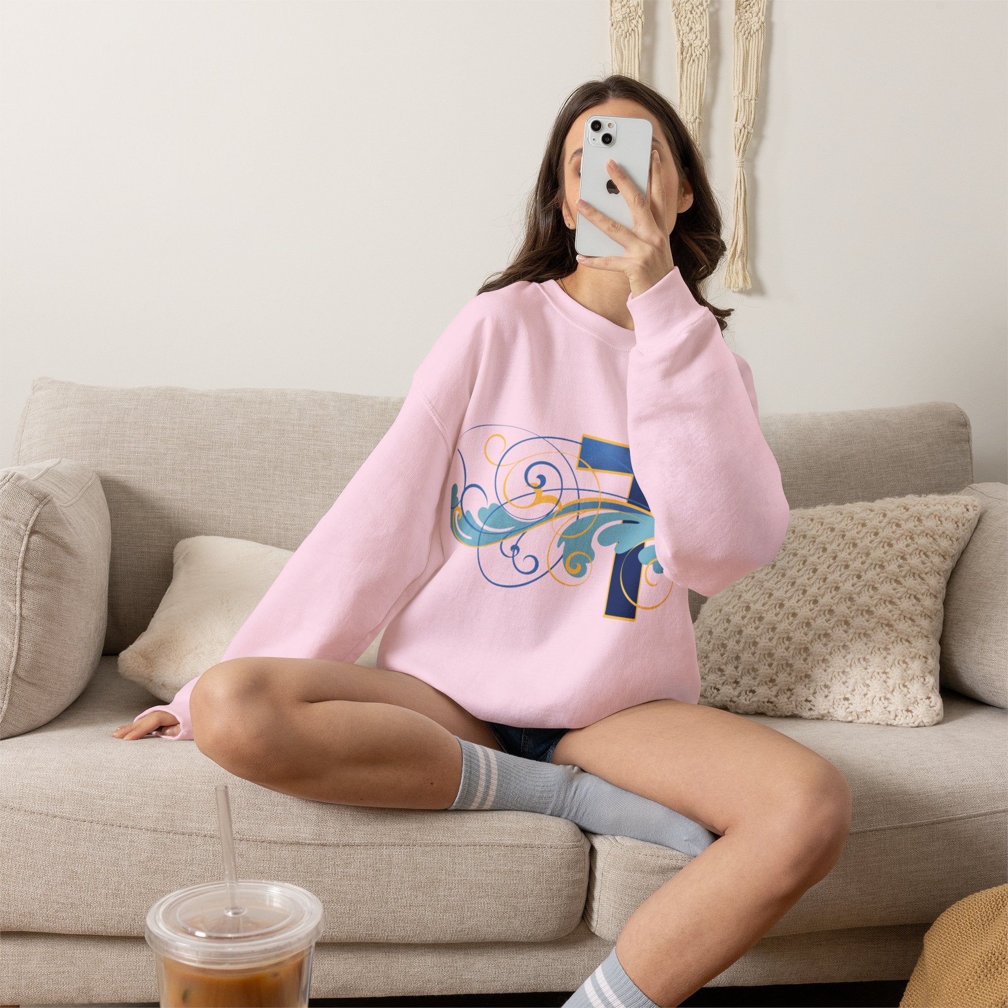 ESTID Unisex Crewneck Pullover | Blaues Kreuz & Wellen-Ornament Ansicht 37 – Sweatshirt – ESTID