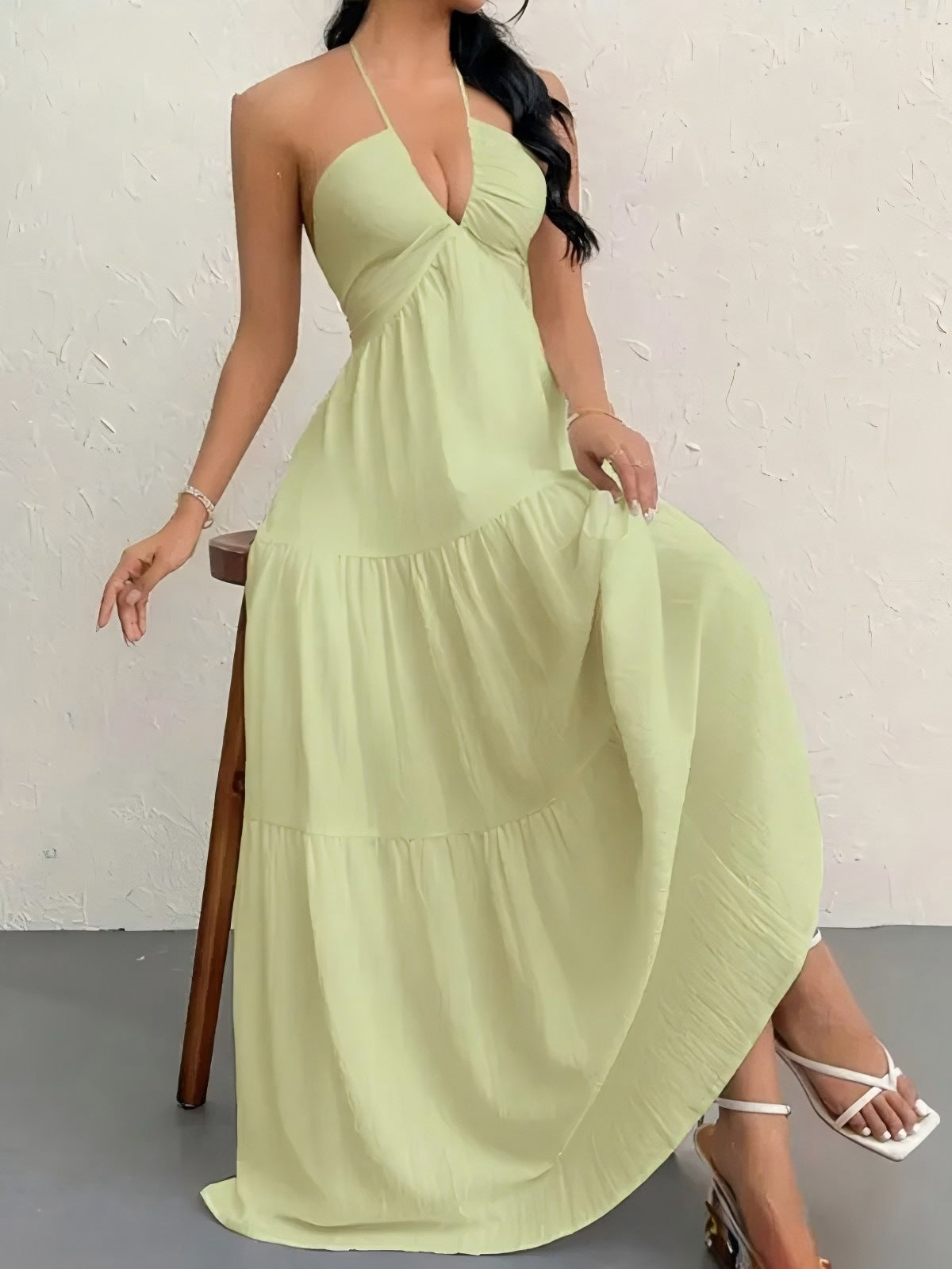 Elegantes Halterneck Sommerkleid | Rückenfrei & A-Linie Ansicht 13 – Kleid – ESTID