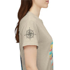 Strandurlaub T-Shirt – Retro Sonnenuntergang mit Palmen & ‚Urlaub‘ Wortwolke