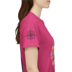 Strandurlaub T-Shirt – Retro Sonnenuntergang mit Palmen & ‚Urlaub‘ Wortwolke