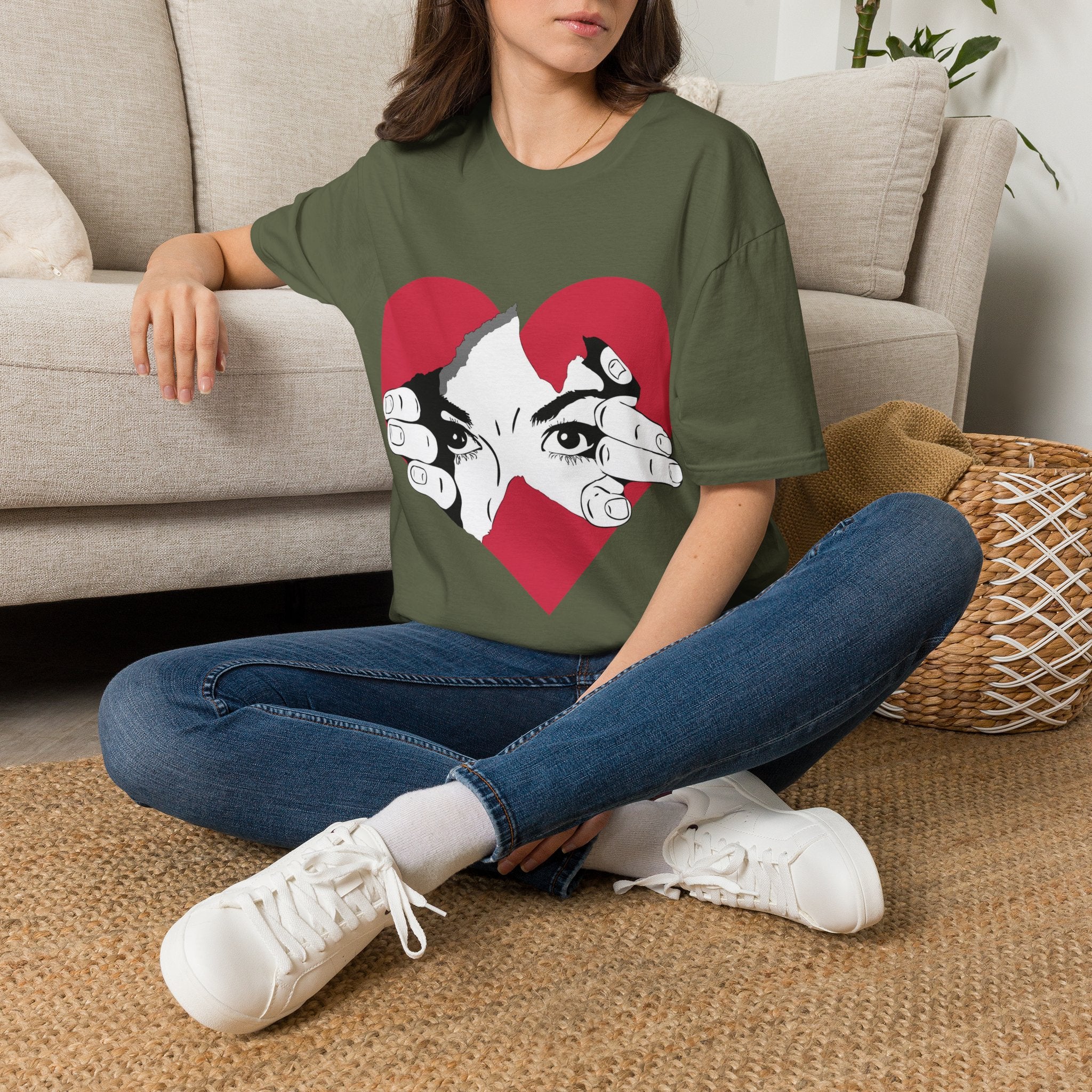 Herz‑Hände T-Shirt – Eye Peek Herz Grafik Tee Ansicht 24 – T-Shirt – ESTID