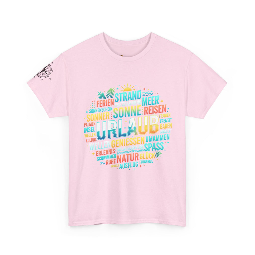 Strandurlaub T-Shirt – Retro Sonnenuntergang mit Palmen & ‚Urlaub‘ Wortwolke