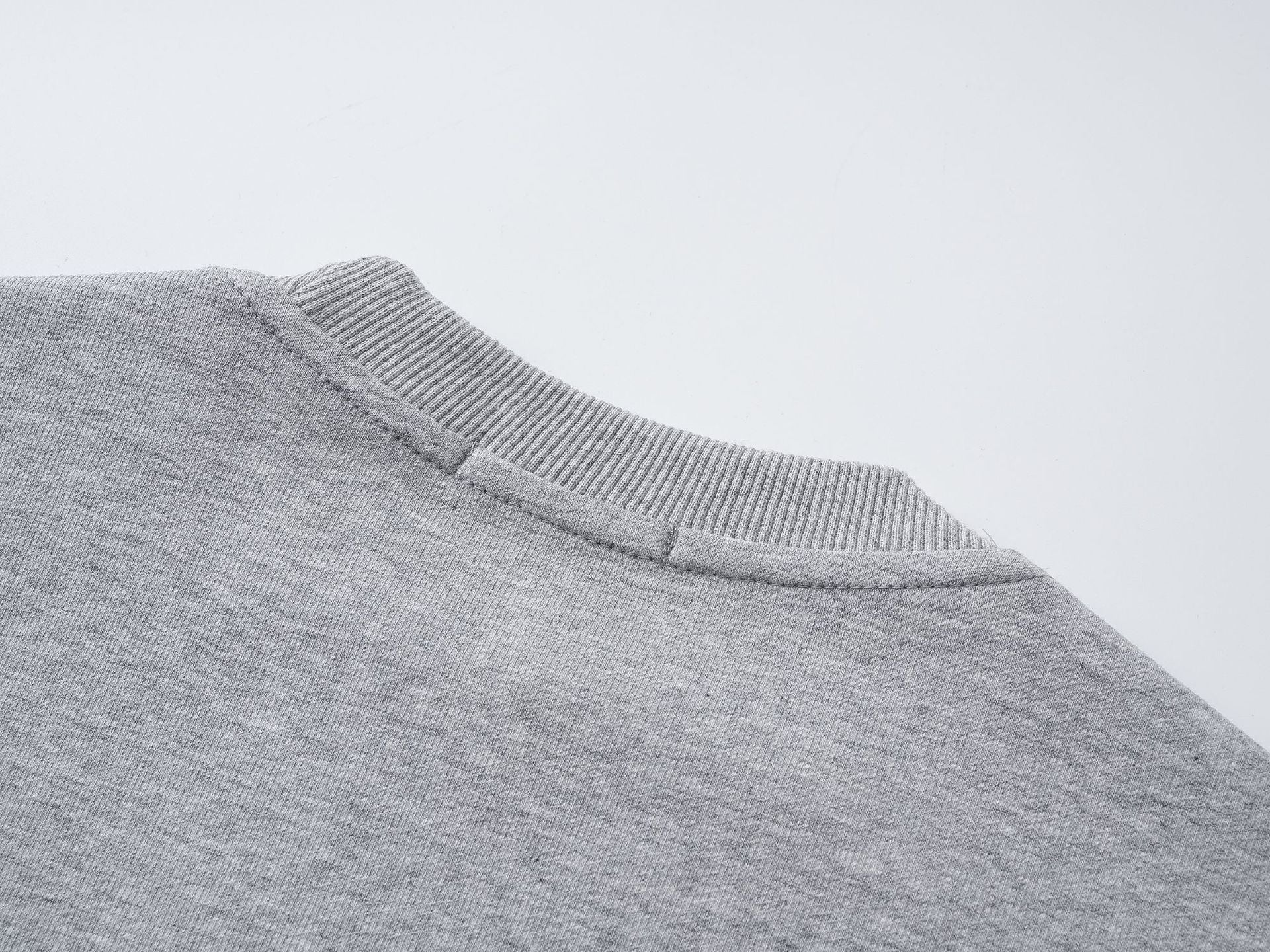 Minimalistischer Herren Rundhals-Pullover in Oversized Optik | Grau & Schwarz Ansicht 19 – pullover – ESTID