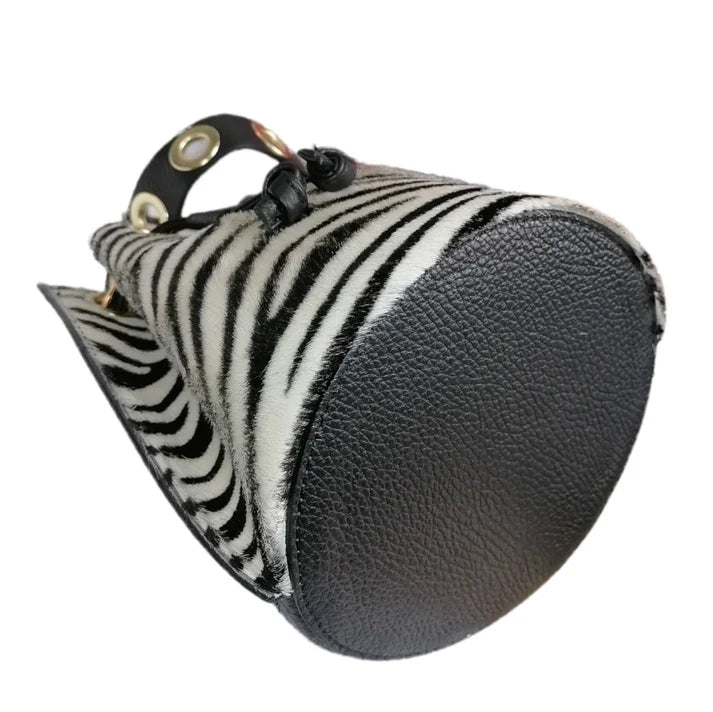 Bucket Bag mit runden Details Cavallino 17x16x20cm