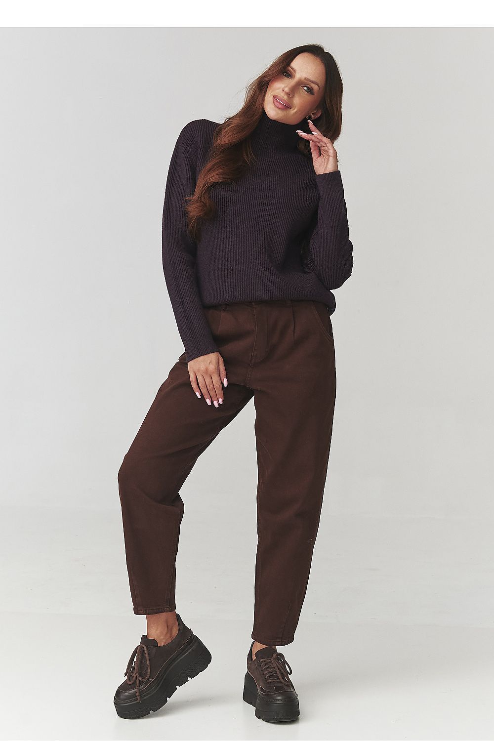  Rollkragenpullover model 220773 Makadamia 